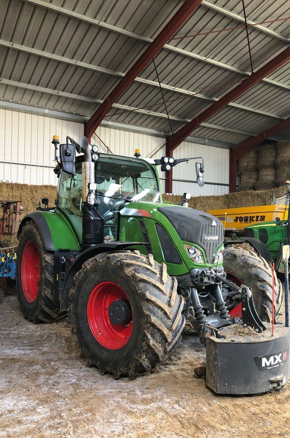 E-FARM: Fendt 720 Vario PowerPlus - Tractor - id XGTGQJF - €120,000 - Year of construction: 2019 - Engine hours: 3,500,Engine power (HP): 200,France