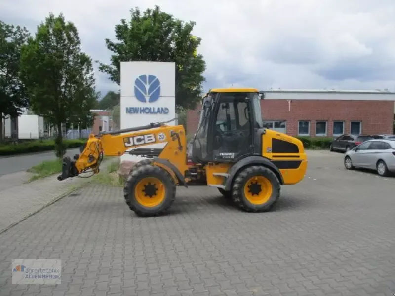 E-FARM: JCB tm 220 teleskopradlader - Ładowarka kołowa - id VUUPXXC - 60 420 € - Rok produkcji: 2020 - Motogodziny: 3100,Moc silnika: 75,Niemcy