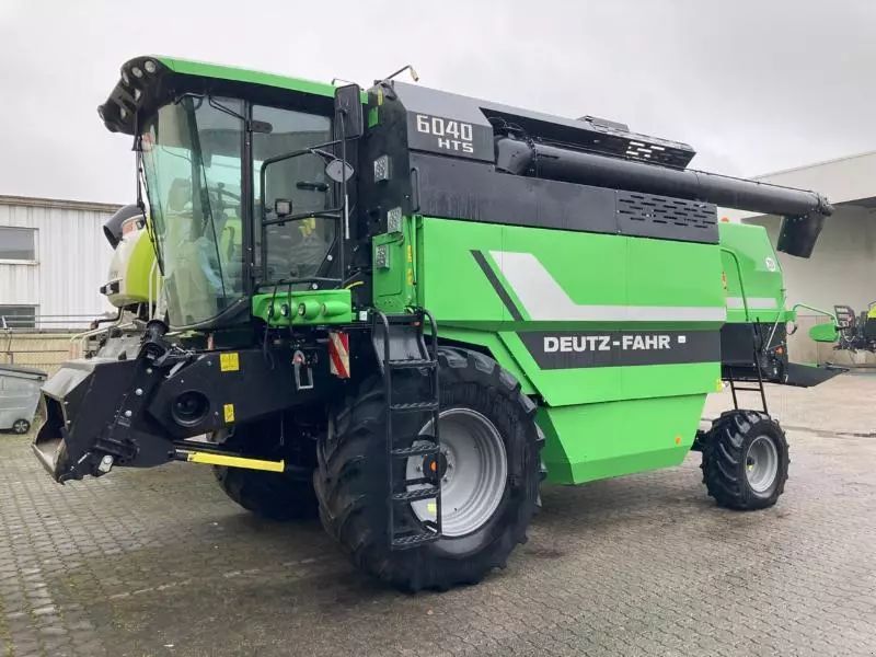 E-FARM: Deutz-Fahr 6040 HTS - Mähdrescher - id ADT5GG8 - Baujahr: 2015 - Abgelesene Motorstunden: 1.362,Motorleistung (PS): 222,Deutschland