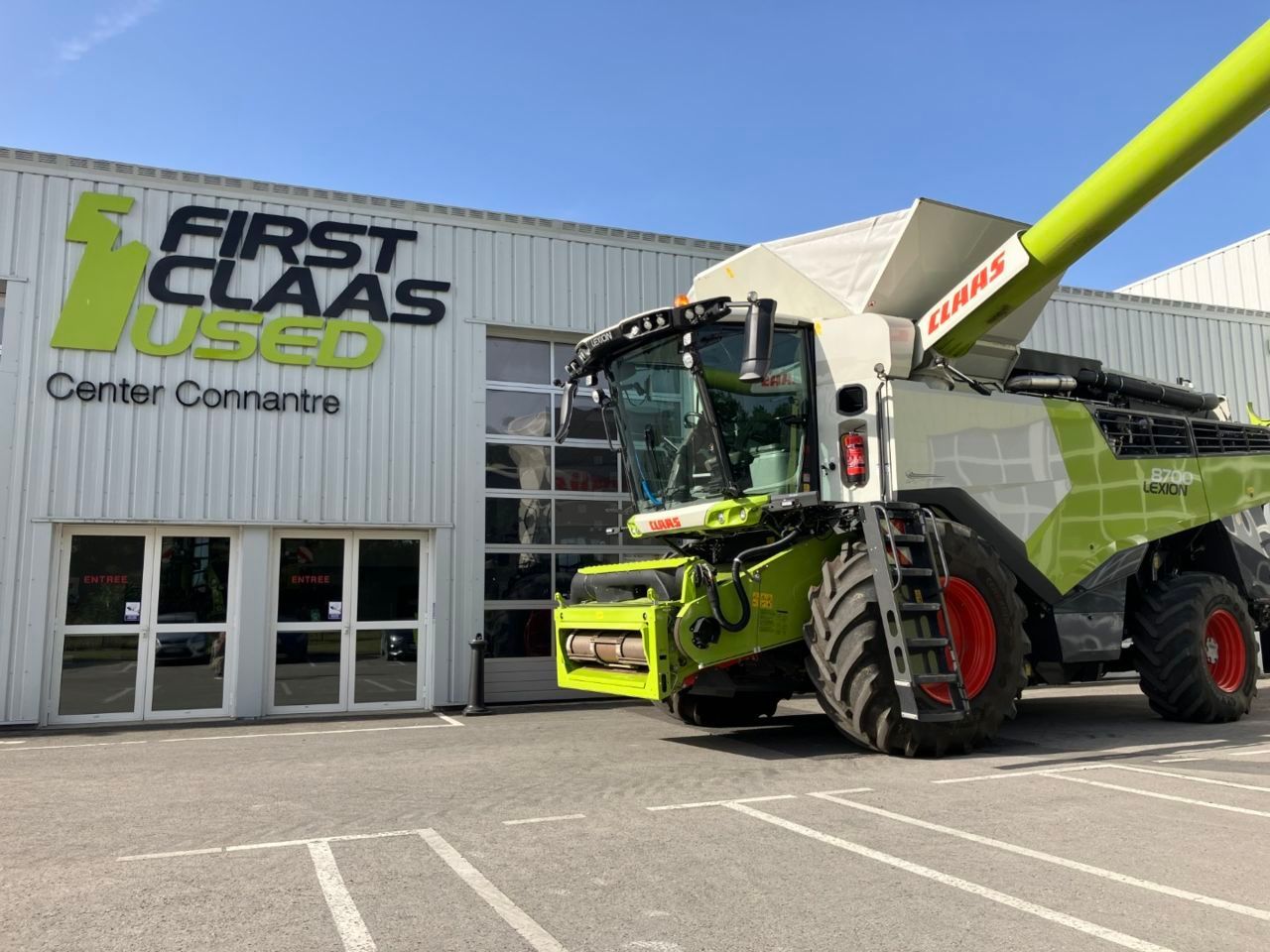 E-FARM: Claas Lexion 8700 - Moissoneuse-batteuse - id FAIBMCM - Année: 2023 - Lecture du nombre d'heure: 535,Puissance du moteur (chevaux): 625,France