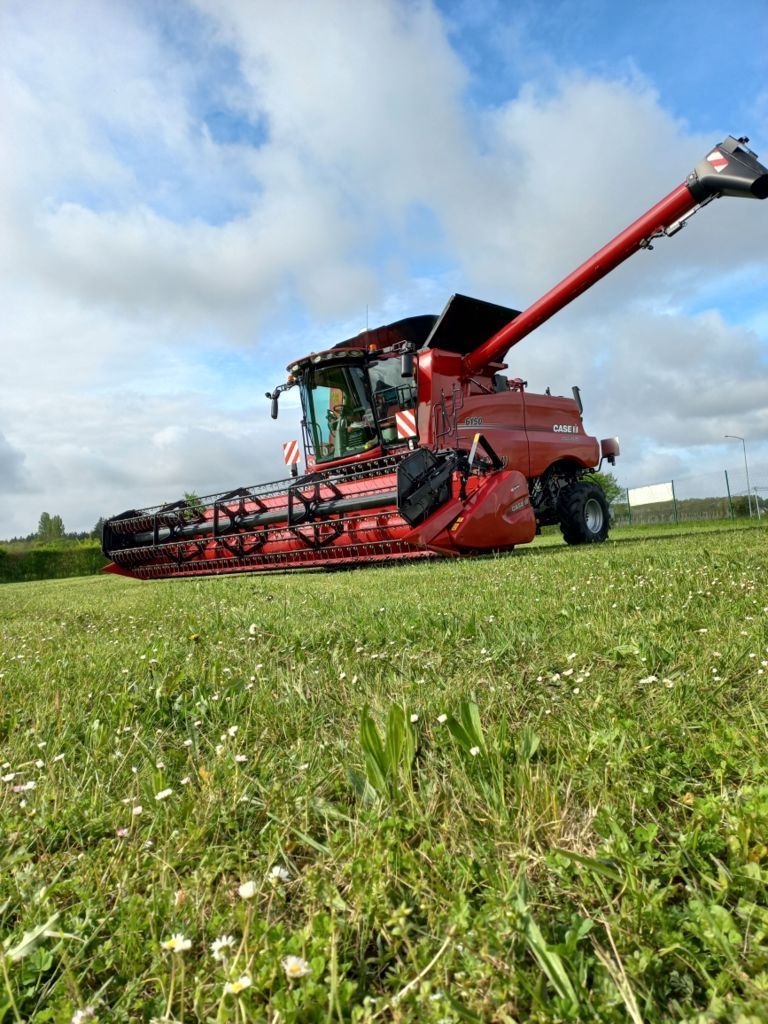 E-FARM: Case IH Axial Flow 6150 - Mähdrescher - id URF1BK8 - Baujahr: 2024 - Abgelesene Motorstunden: 400,Motorleistung (PS): 400,Frankreich