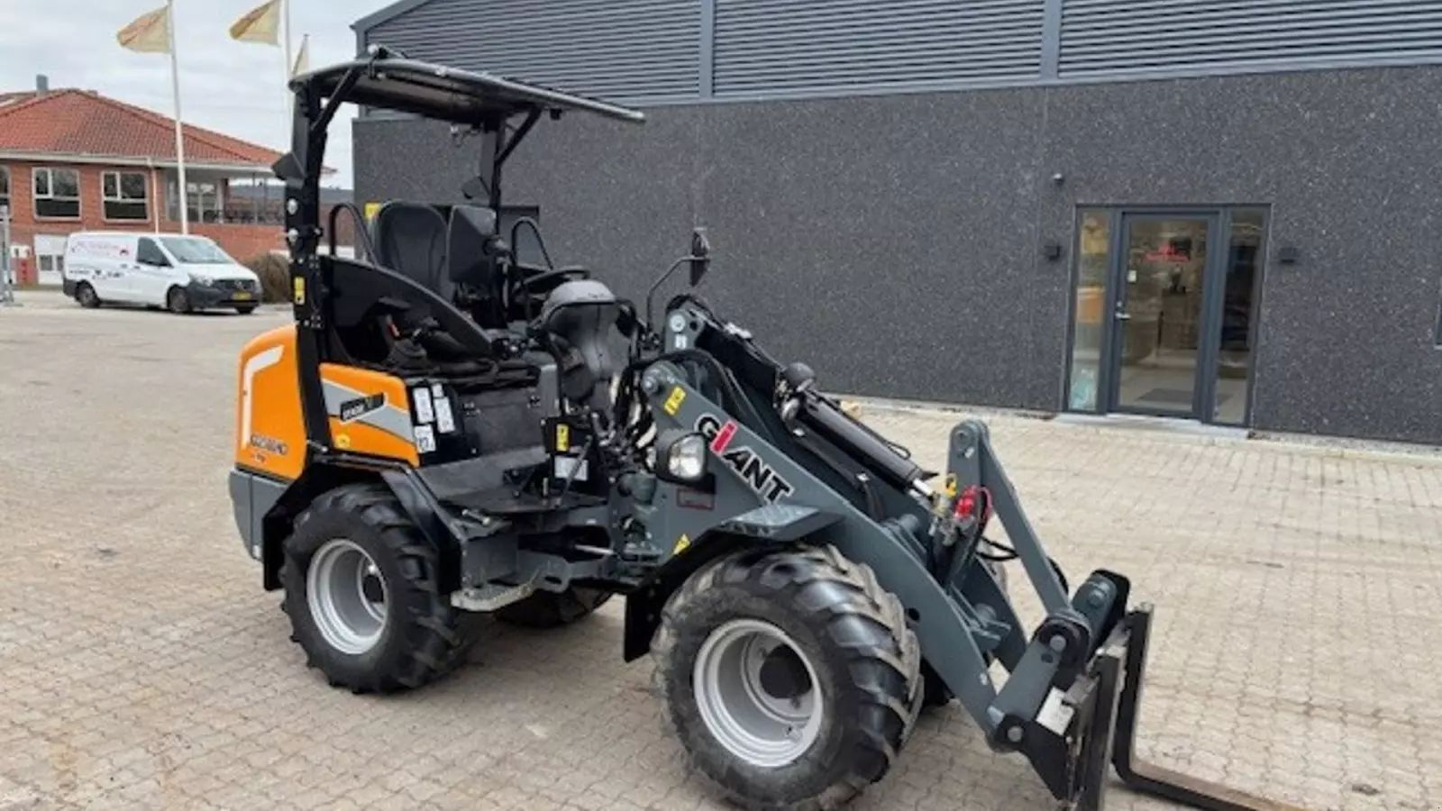 Giant G2500 X-tra HD Ładowarka kołowa 36 807 €