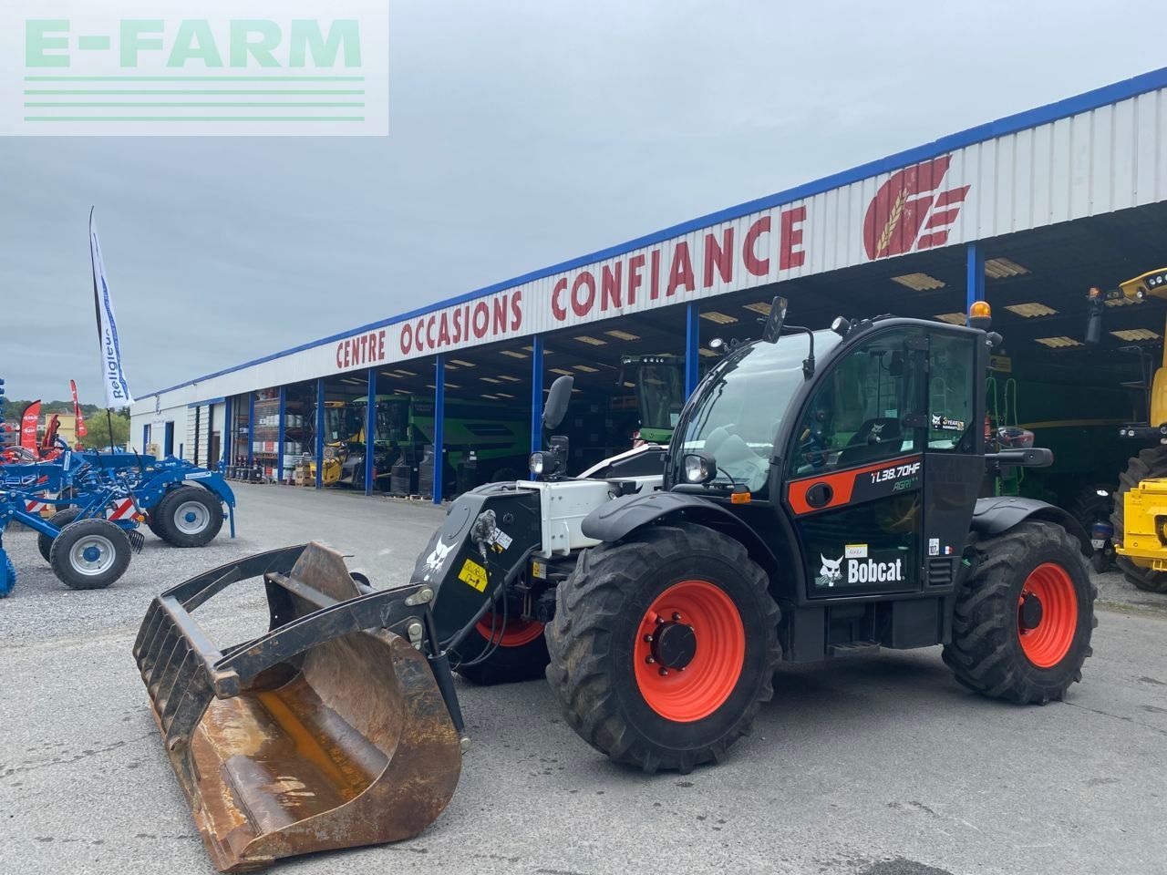 E-FARM: Bobcat tl38.70hf agri - Chargeur télescopique  - id L9THS9K - 69 000 € - Année: 2022 - Lecture du nombre d'heure: 1 600,France