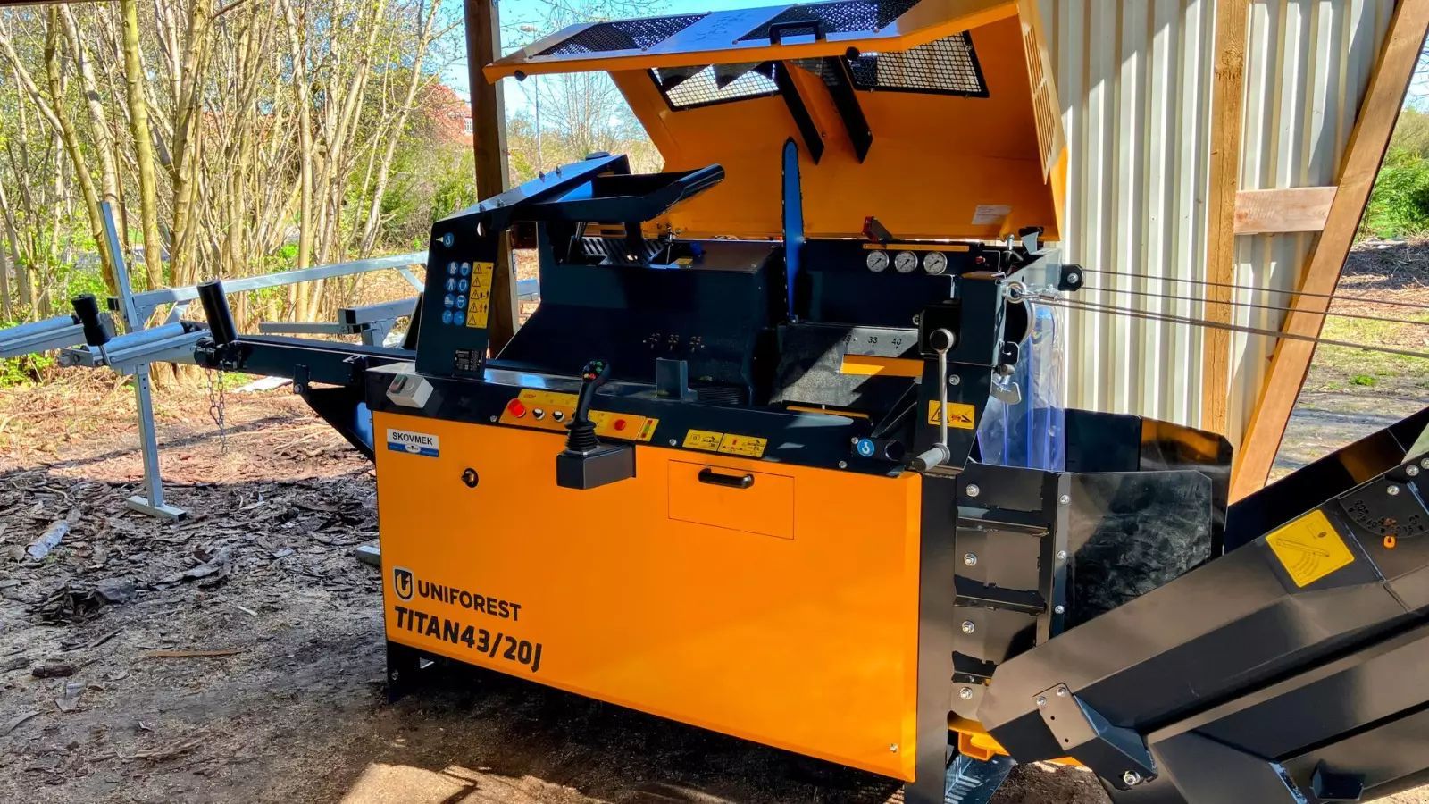 UNIFOREST titan 43/20j save/kløveanlæg Erdészeti berendezések 20 052 EUR