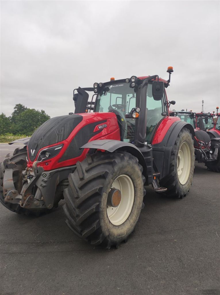 Valtra T 214 Tracteur 92 000 €