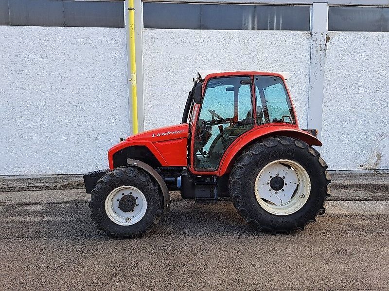 E-FARM: Lindner Geotrac 83 A - Tractor - id YBGLXA1 - €33,250 - Year of construction: 2005 - Engine hours: 5,000,Engine power (HP): 82,Austria