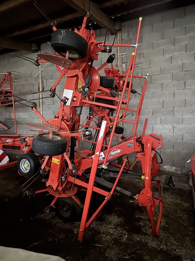 Kuhn GF 8712 Tedder €13,000