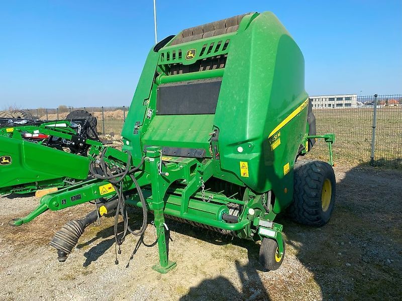 E-FARM: John Deere V451M - Baler - id CAEPTB3 - €22,900 - Year of construction: 2018 - Germany