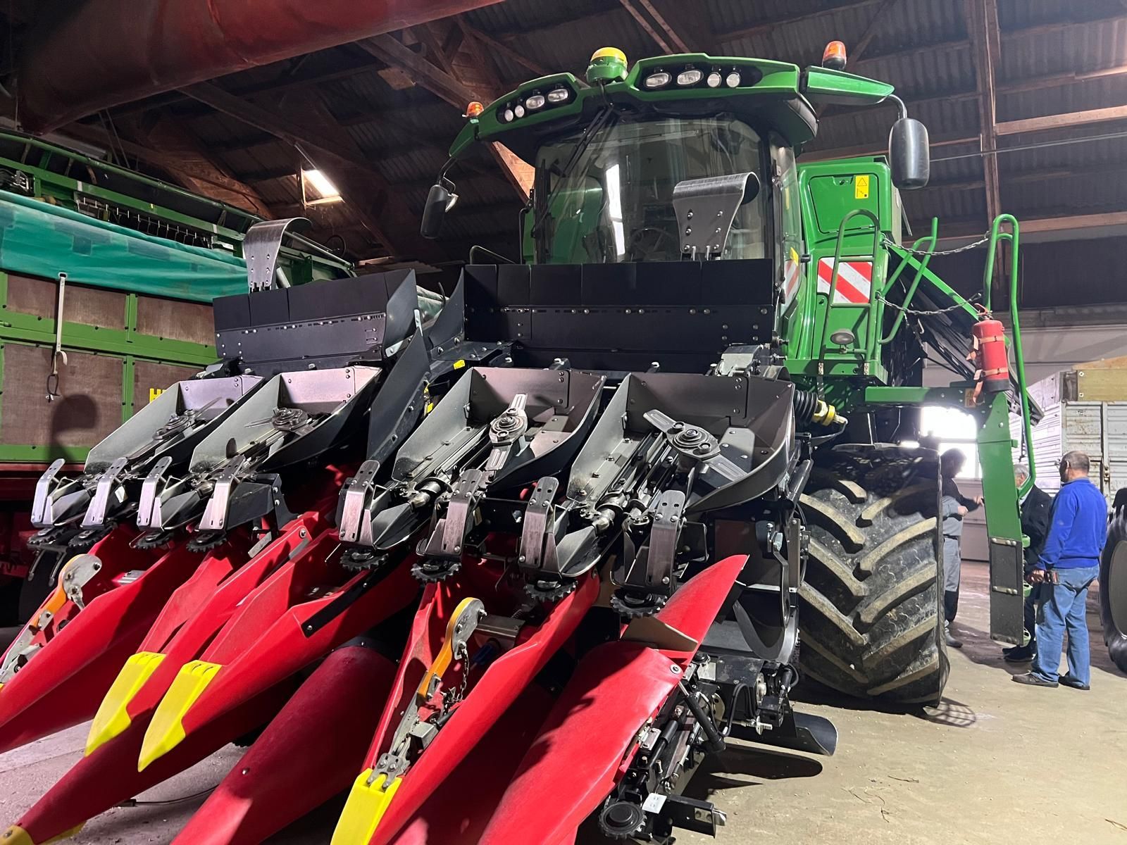 E-FARM: John Deere T670 - Mähdrescher - id RFP1BRB - 195.000 € - Baujahr: 2016 - Abgelesene Motorstunden: 3.700,Motorleistung (PS): 455,Österreich