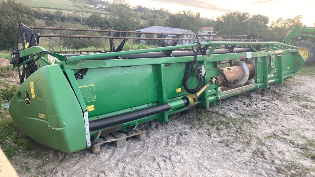 E-FARM: John Deere 625R - Header - id FZILJNV - €12,500 - France