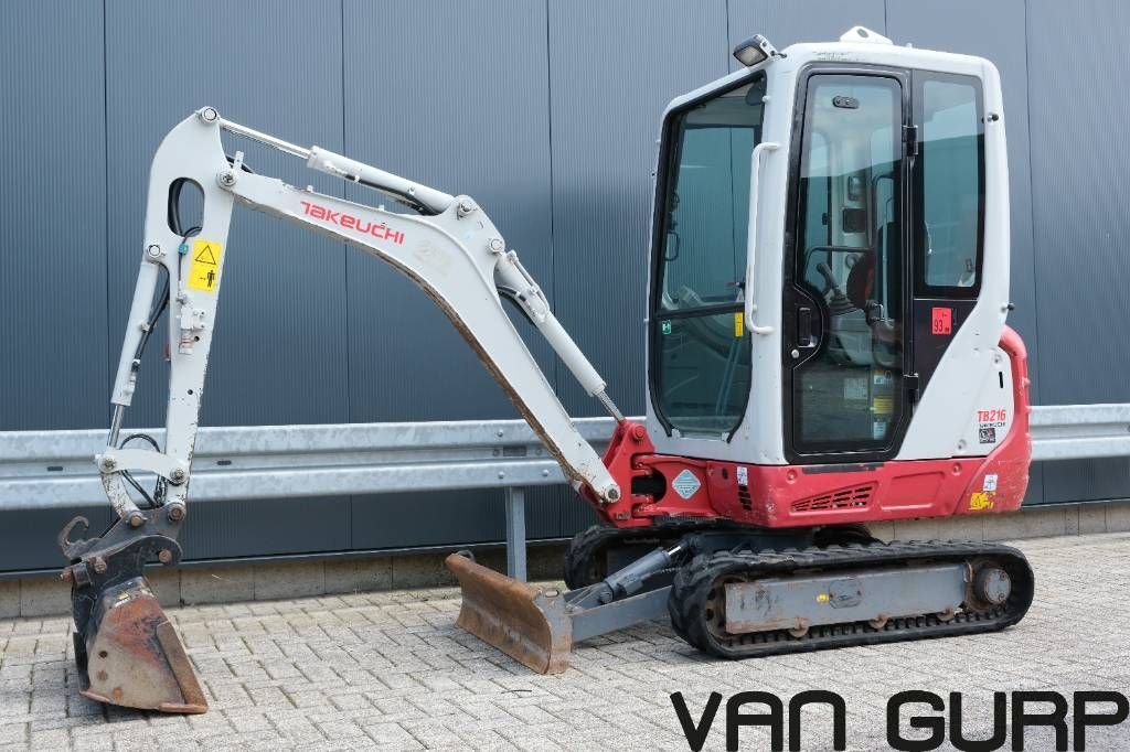 Takeuchi tb216 | 2018 Minigraver 17.250 €