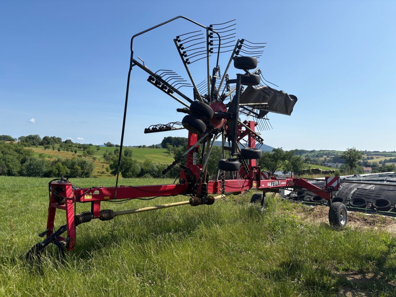 FELLA TS 1603 Tedder €8,000