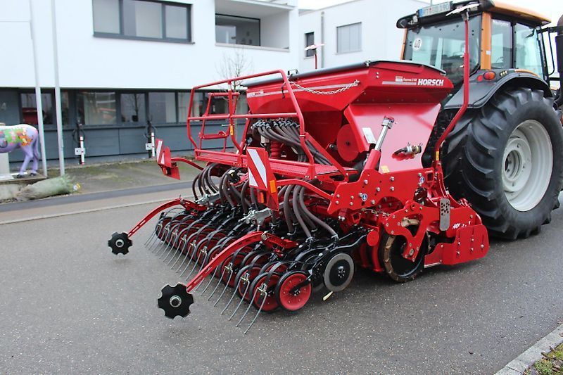 HORSCH Express 3 KR Semoir 36 555 €