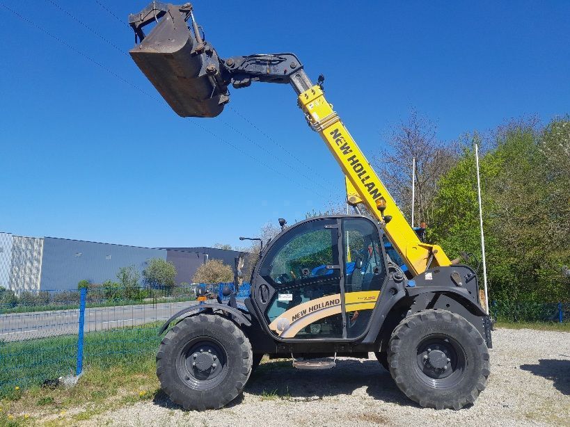 E-FARM: New Holland TX 32 - Ładowacz teleskopowy - id AWTPULP - 58 000 € - Rok produkcji: 2019 - Motogodziny: 2600,Francja