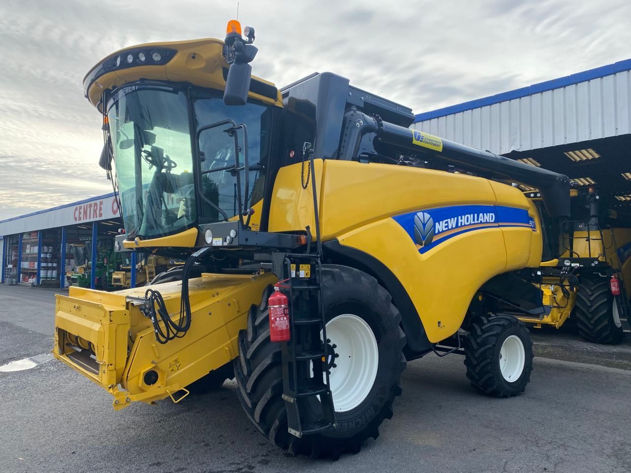 New Holland CX 6.80 Kombajn zbożowy