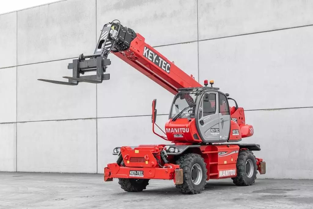 Manitou MRT 2550 Телескопичен товарач 142 500 €
