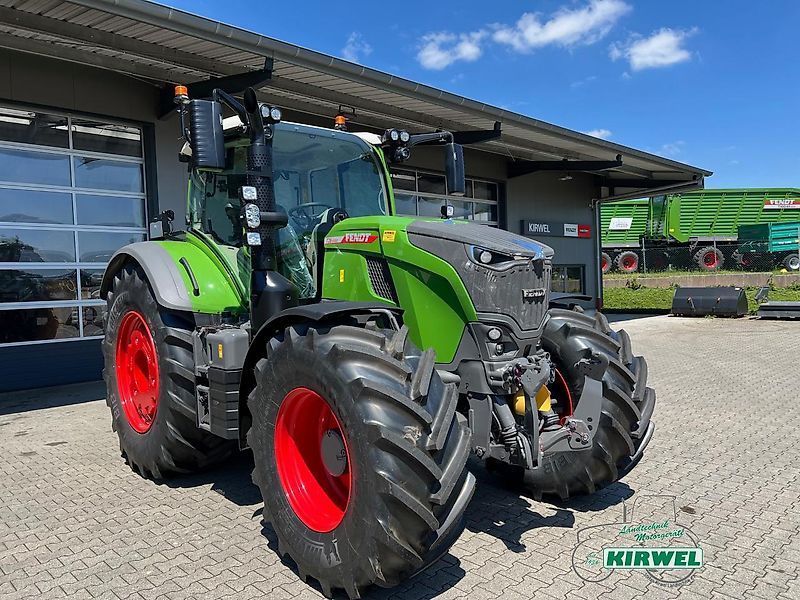 E-FARM: Fendt 728 Vario - Tractor - id S7MXZ9A - €257,750 - Year of construction: 2024 - Engine hours: 195,Engine power (HP): 280,Germany