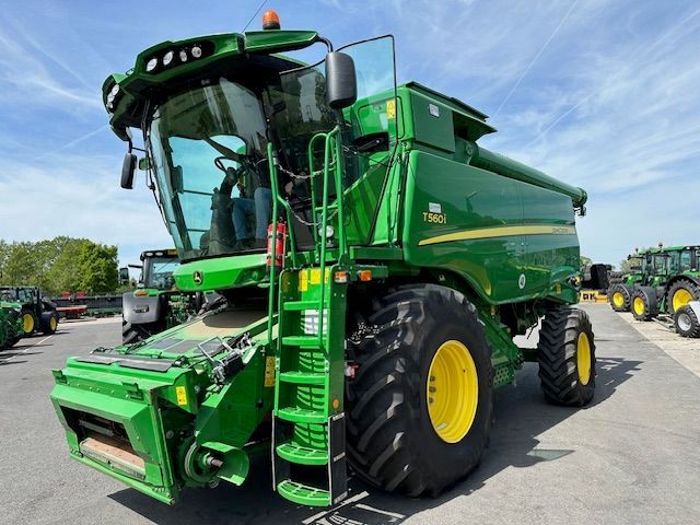 John Deere T 560 i Mähdrescher 227.481 €