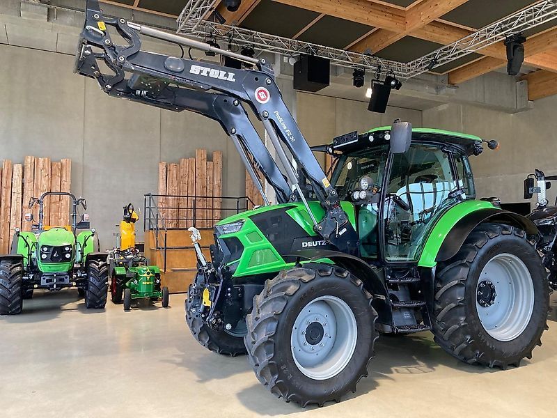 E-FARM: Deutz-Fahr Agrotron 6130 - Traktor - id T5WSTIU - 76.000 € - Leto izgradnje: 2020 - Število ur motorja: 1.300,Moč motorja (HP): 129,Nemčija