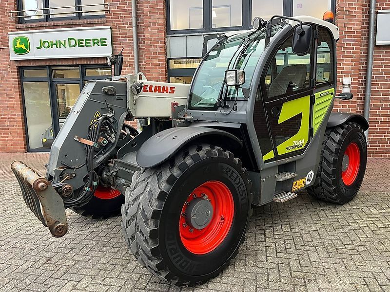 E-FARM: Claas scorpion 7044 - Teleskoplæsser - id YPSDXMW - 50.500 € - Produktionsår: 2015 - Motortimer: 6.555,Motoreffekt (HP): 140,Tyskland