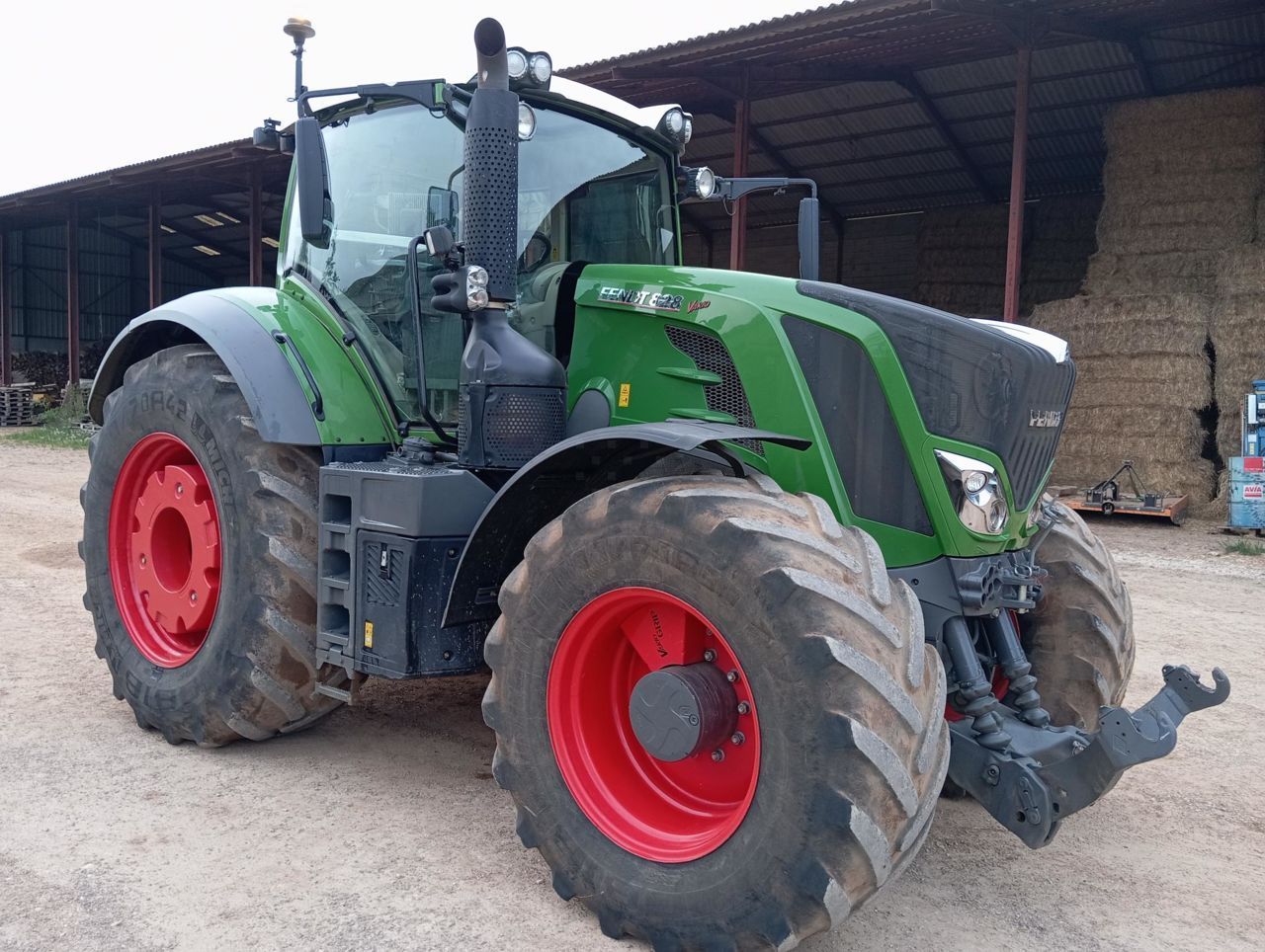 Fendt 828 Vario Tractor 119.000 EUR