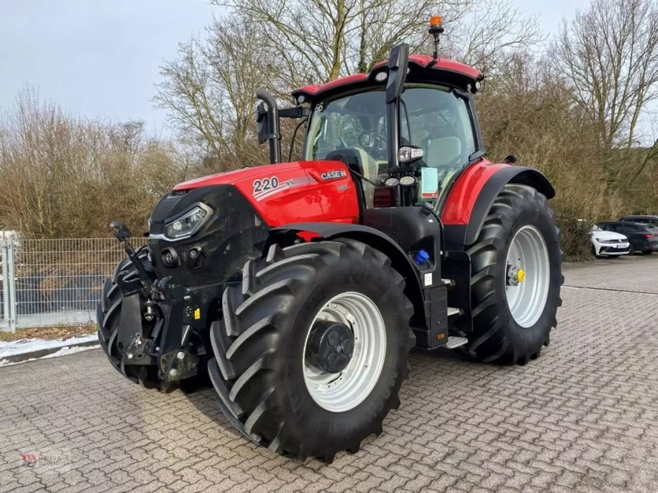 Case IH Puma 220 CVX Tractor €156,500