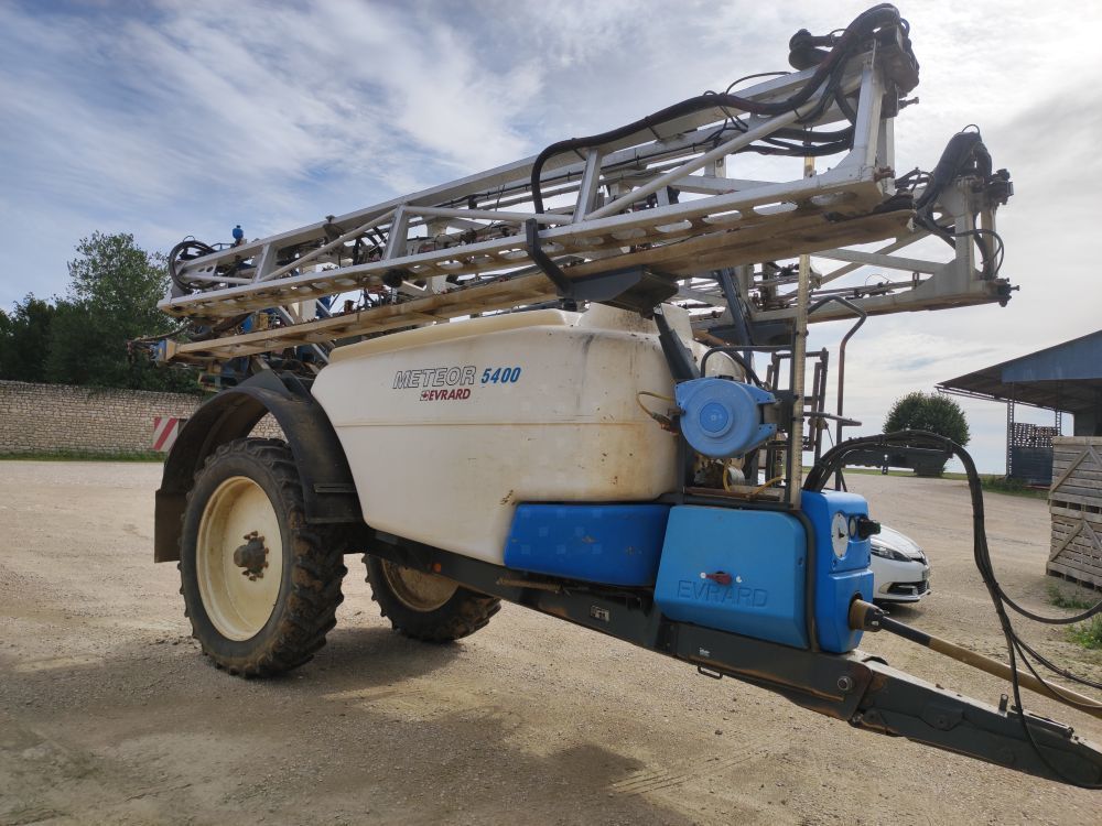 E-FARM: Evrard meteor 5400 - Pulvérisateur - id Q7QIYP1 - 45 000 € - Année: 2011 - France