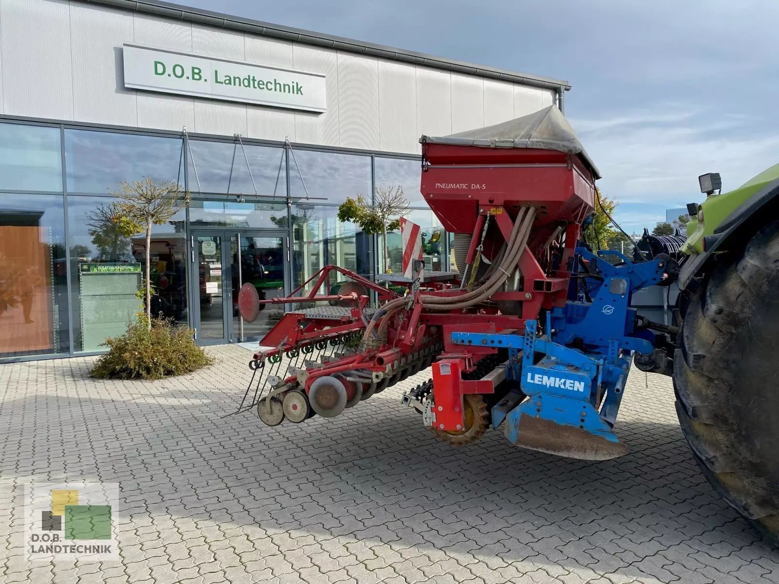 E-FARM: Kverneland accord da-s 300 - Комбинирана сеялка - id ZPFLQZG - 11 900 € - Година на построяване: 2000 - Германия