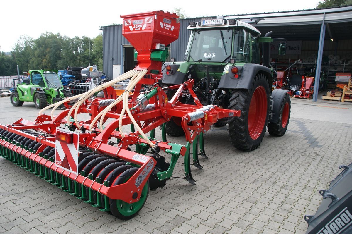 E-FARM: AGRO-MASZ grubber-runner 30-neumaschine - Grubber - id L65FHT5 - Österreich
