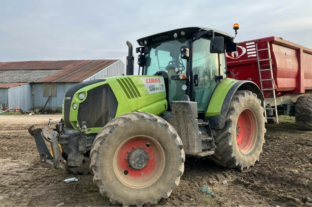 E-FARM: Claas Arion 620 CIS - Traktor - id RVDD4XR - 55 500 € - Rok produkcji: 2014 - Motogodziny: 3050,Moc silnika: 130,Francja
