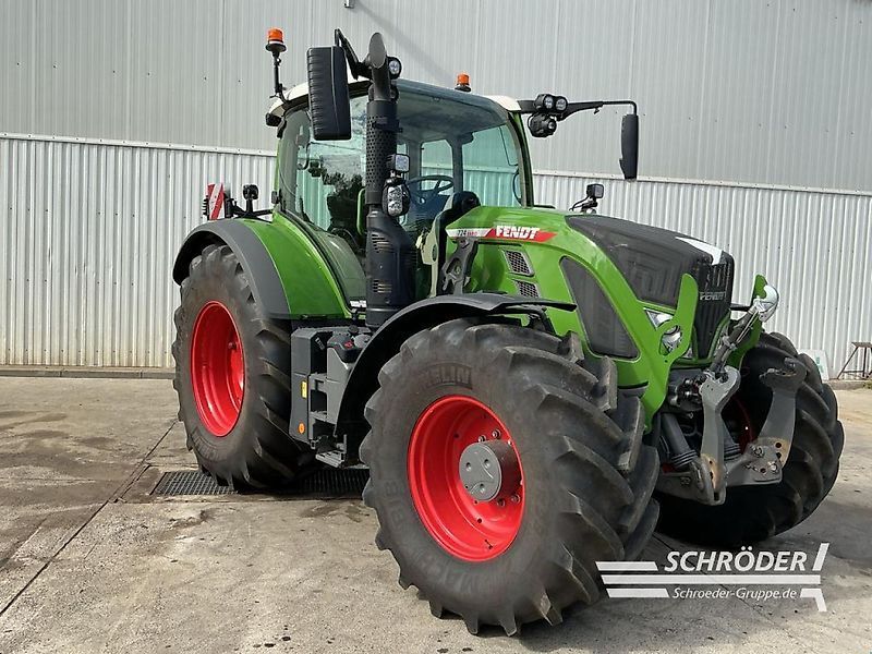 Fendt 724 Vario Profi Plus Tractor €199,885