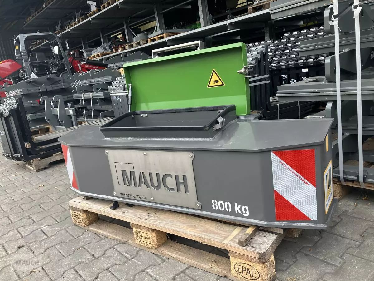 E-FARM: Other bressel & lade frontgewicht 800kg mit staufach - Teile - id QQQ3L46 - Österreich