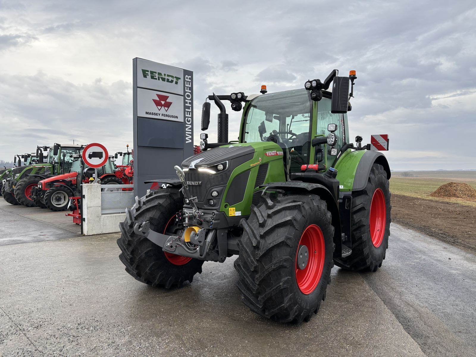 E-FARM: Fendt 620 vario profi+ - Tractor - id UCBH3V4 - Año: 2025 - Horas: 5,Potencia del motor: 224,Austria