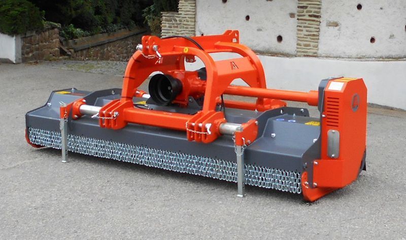 E-FARM: Agrimaster srs 300 shuttle - Szárzúzó - id UDSD6HM - 9992 EUR - Ausztria