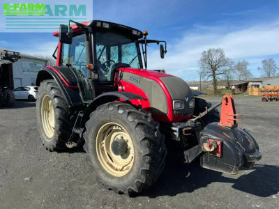 E-FARM: Valtra N121 Advance - Tractor - id NM3DTQT - €33,500 - Year of construction: 2006 - Engine hours: 6,150,Engine power (HP): 130,France