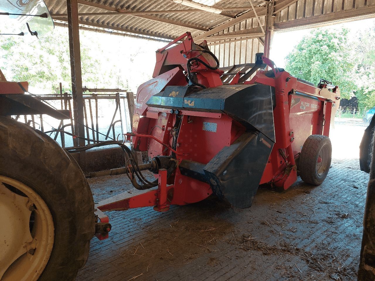 E-FARM: Kuhn altor 5070 m - Autre mélangeuse - id IG9NI5S - 7 000 € - Année: 2016 - France