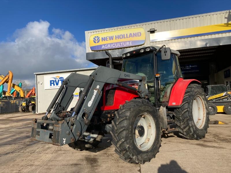 Massey Ferguson 6470 tractor €38,537