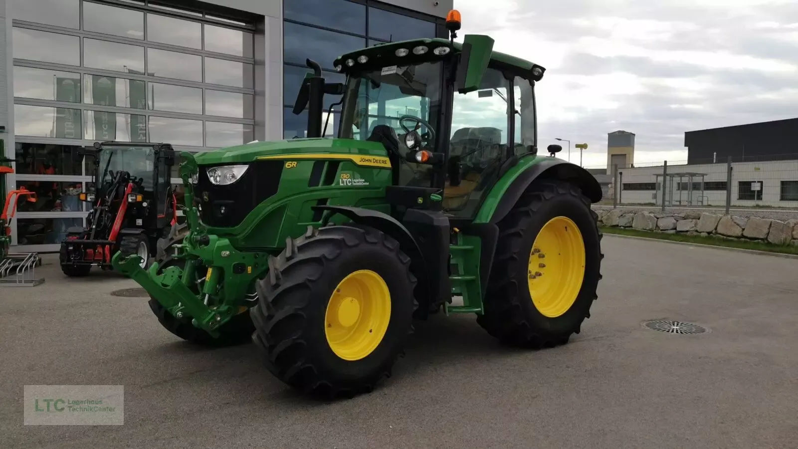 E-FARM: John Deere 6R 130 - Traktor - id SDERHAB - 141 583 € - Rok produkcji: 2024 - Motogodziny: 400,Moc silnika: 130,Austria