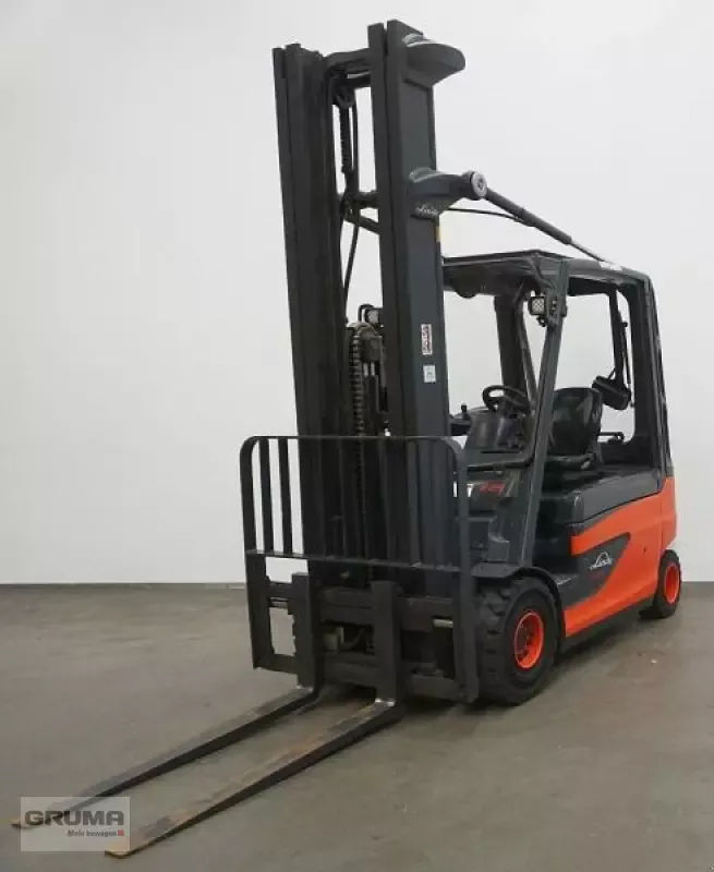 E-FARM: Linde e 25 l 387 - Вилочный погрузчик - id 8D4WB59 - 23 500 € - Год выпуска: 2017 - Отработанные часы: 4 799,Германия