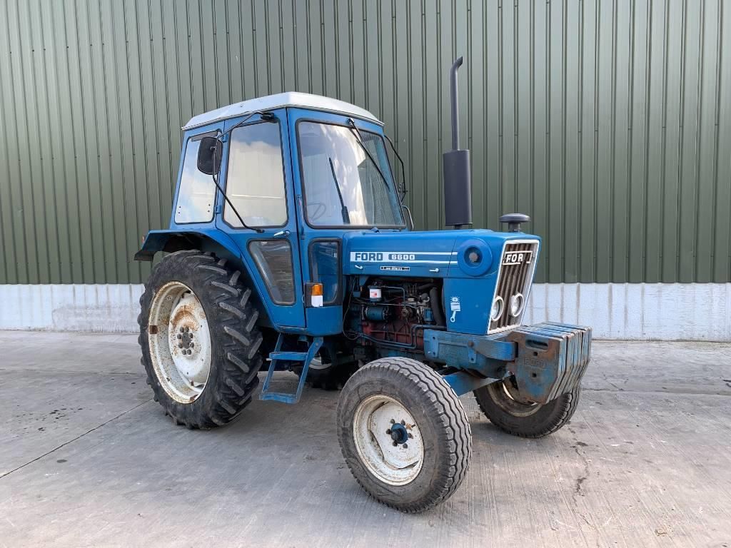 E-FARM: Ford 6600 - Tracteur - id TEHBS4E - 19 881 € - Année: 1980 - Lecture du nombre d'heure: 4 030,Puissance du moteur (chevaux): 73,Royaume-Uni