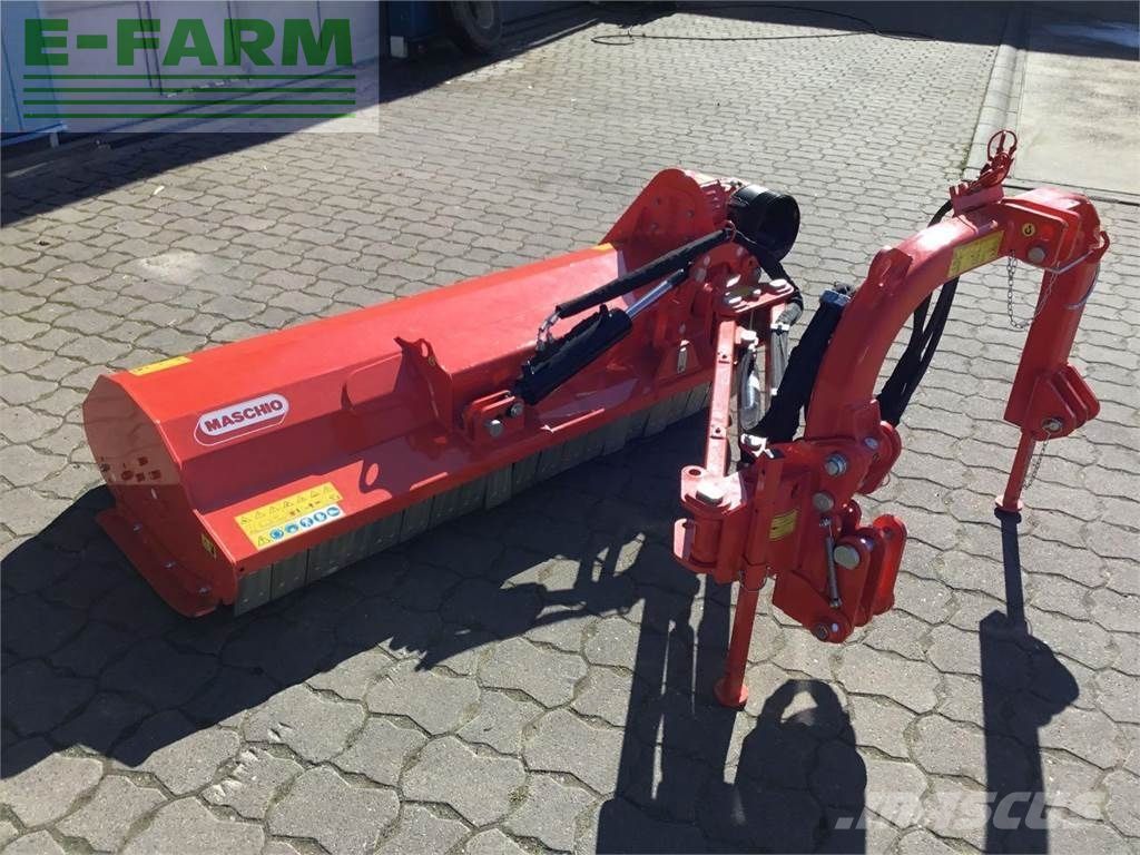 Maschio giraffa xl 210 se Equipos para la cría de animales 8100 €