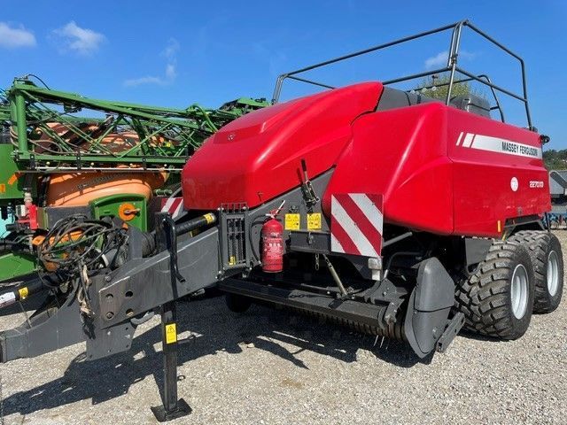 Massey Ferguson 2270 xd Baler €82,000