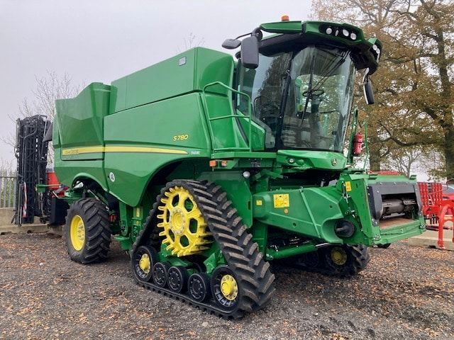 E-FARM: John Deere S780 - Combine harvester - id HXN7URT - €348,334 - Year of construction: 2023 - United Kingdom