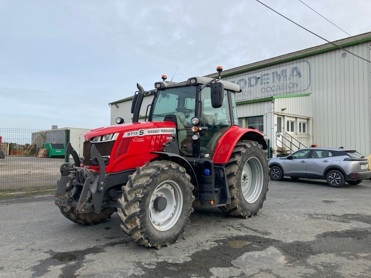 E-FARM: Massey Ferguson 6713 - Tractor - id VQVVWNY - Año: 2020 - Horas: 2416,Potencia del motor: 130,Francia
