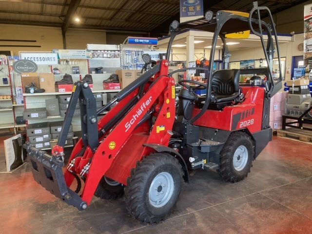 E-FARM: Schäffer 2028 - Mini-chargeuse - id NHAV8E4 - 31 500 € - Année: 2023 - France