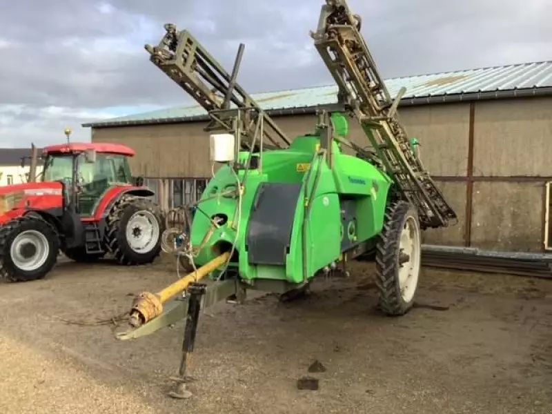 E-FARM: Tecnoma 3000l - Razpršilnik - id CDYGUSN - 16.500 € - Leto izgradnje: 2013 - Francija