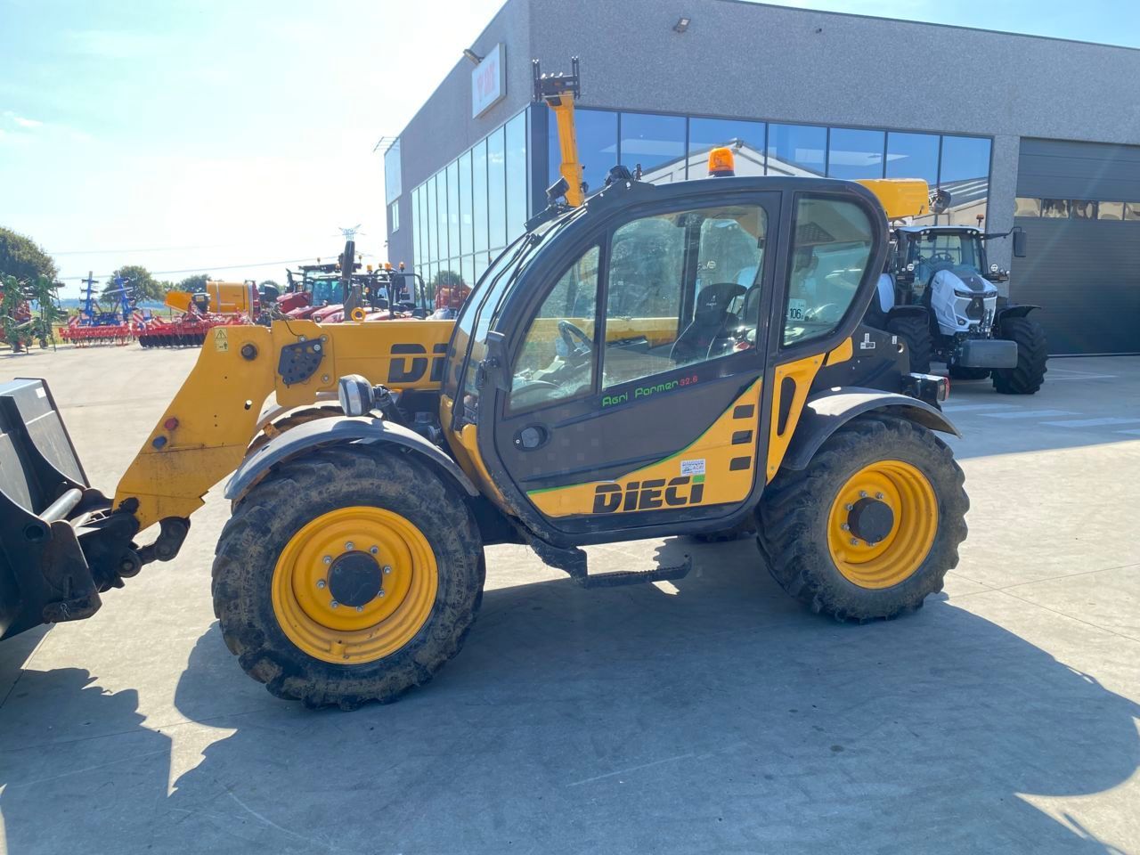 E-FARM: Dieci agri farmer 32.6 - Telehandler - id PMIUBEI - €58,000 - Year of construction: 2018 - Engine hours: 1,500,Engine power (HP): 100,France