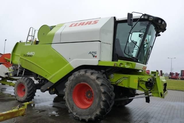 E-FARM: Claas Tucano 440 - Combine harvester - id LMGP1SG - €104,344 - Year of construction: 2015 - Engine hours: 1,280,Poland