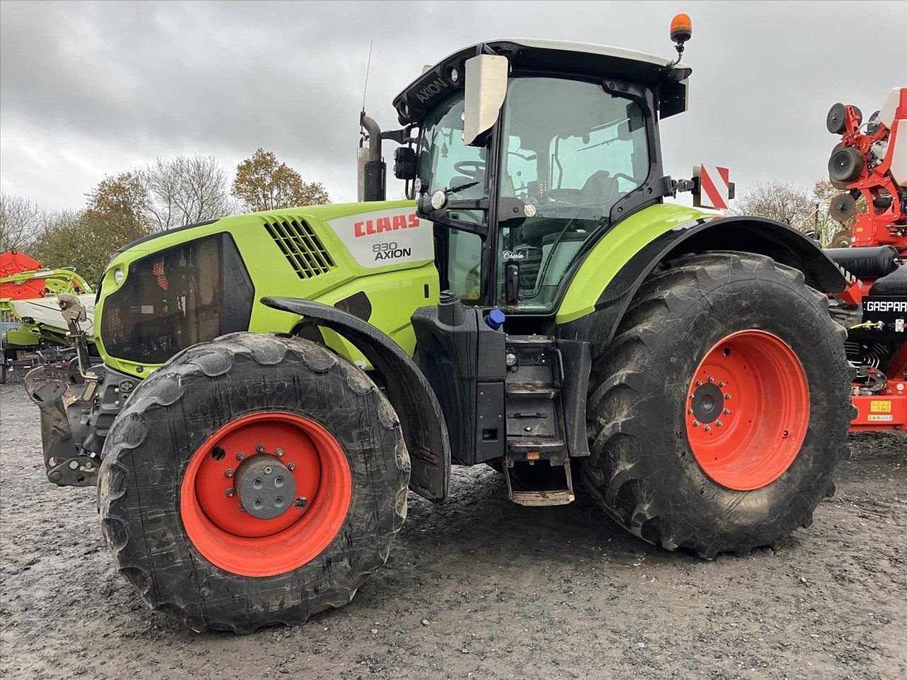 Claas Axion 830 Traktor 66.734 €