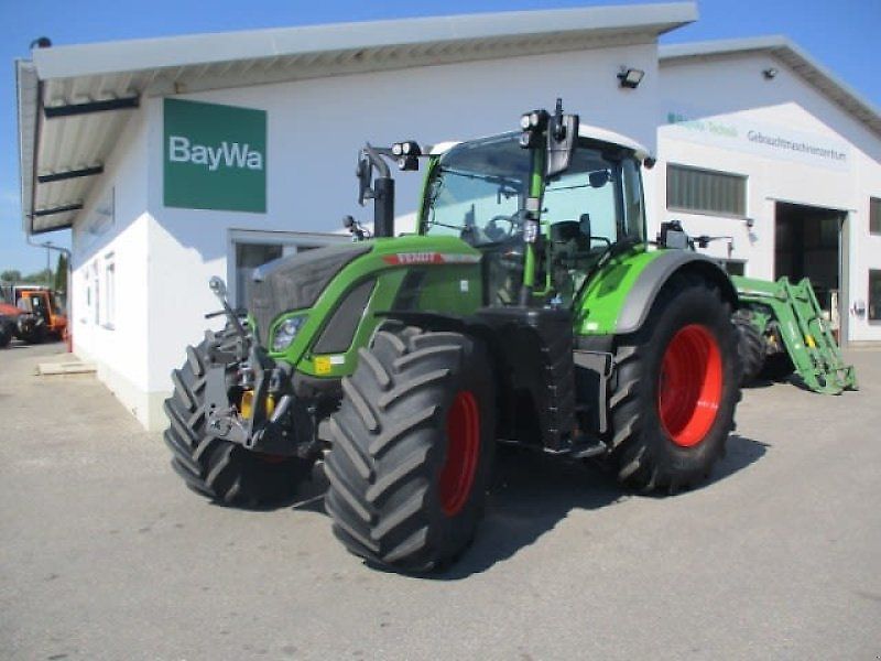 E-FARM: Fendt 722 Vario - Traktor - id ALTQMBI - 197.395 € - Baujahr: 2023 - Abgelesene Motorstunden: 674,Motorleistung (PS): 220,Deutschland